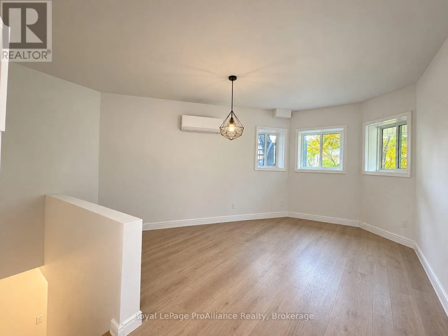 1 - 380 PARK STREET N #1