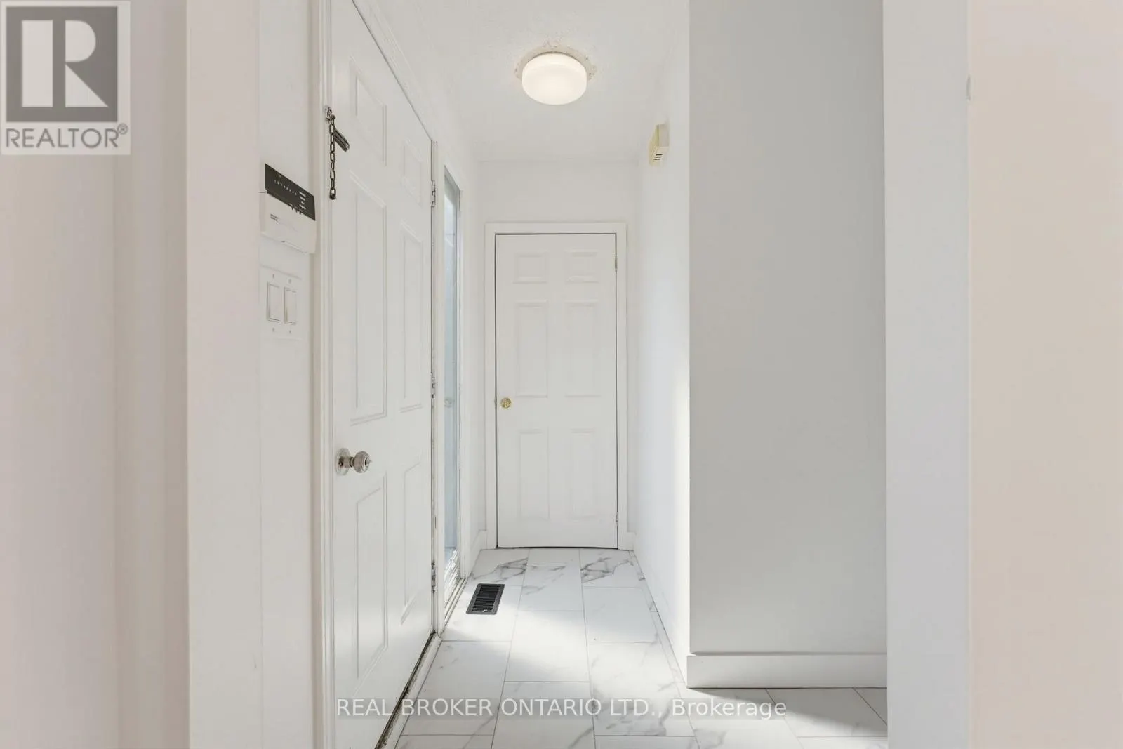 805 TATE AVENUE