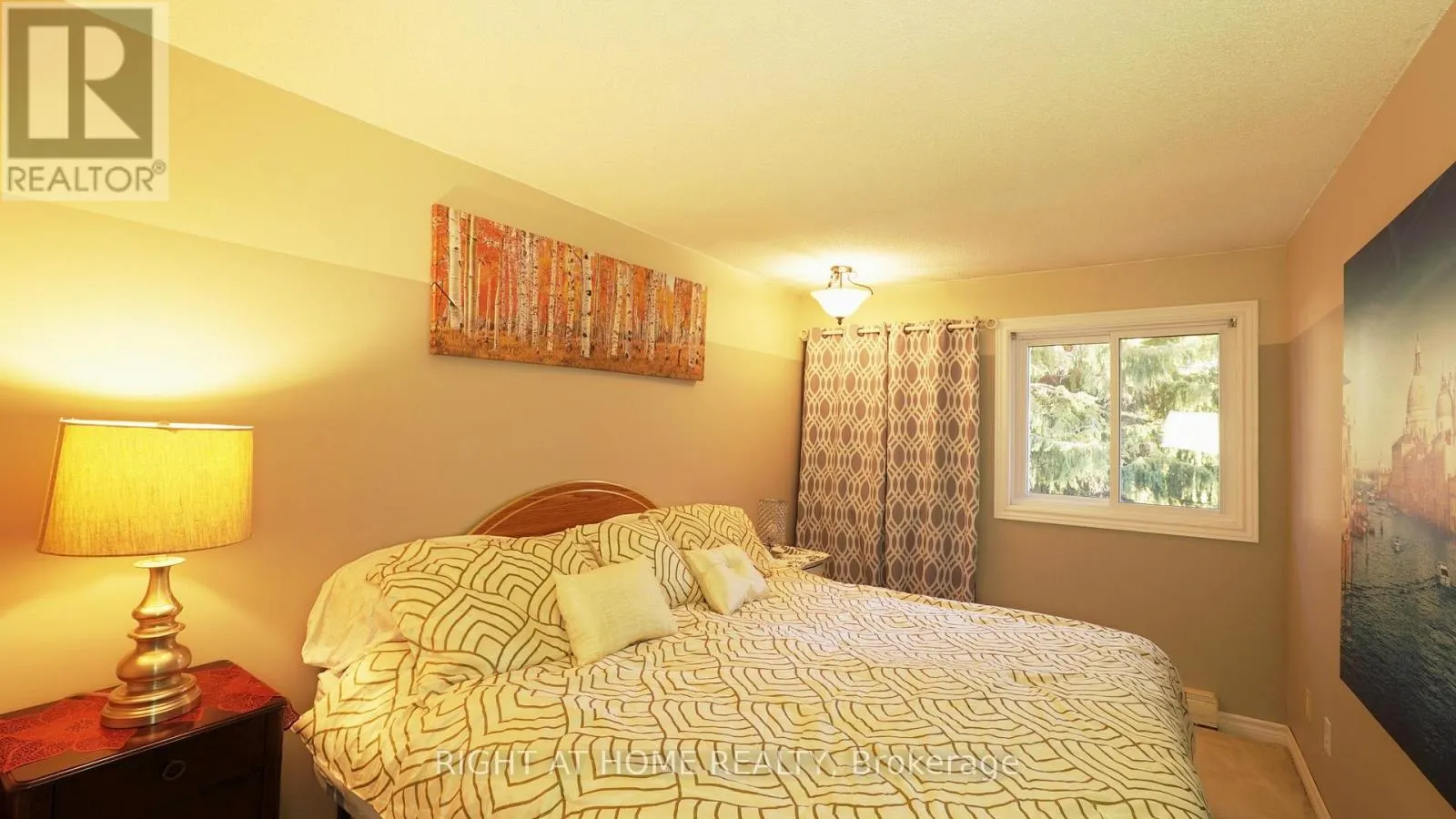 36 - 84 MONMORE ROAD #36
