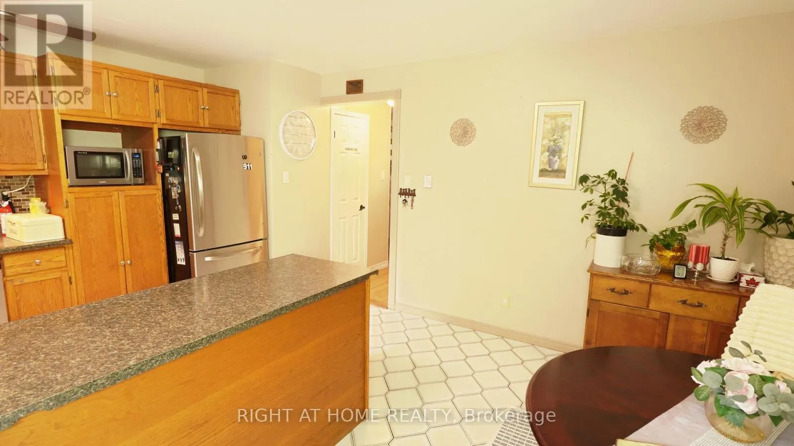 36 - 84 MONMORE ROAD #36