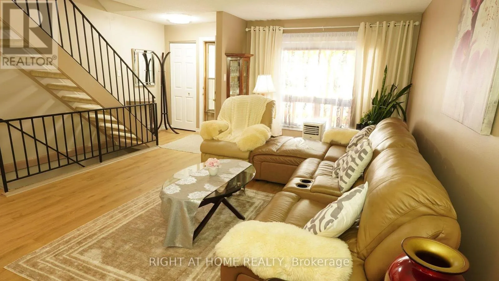36 - 84 MONMORE ROAD #36