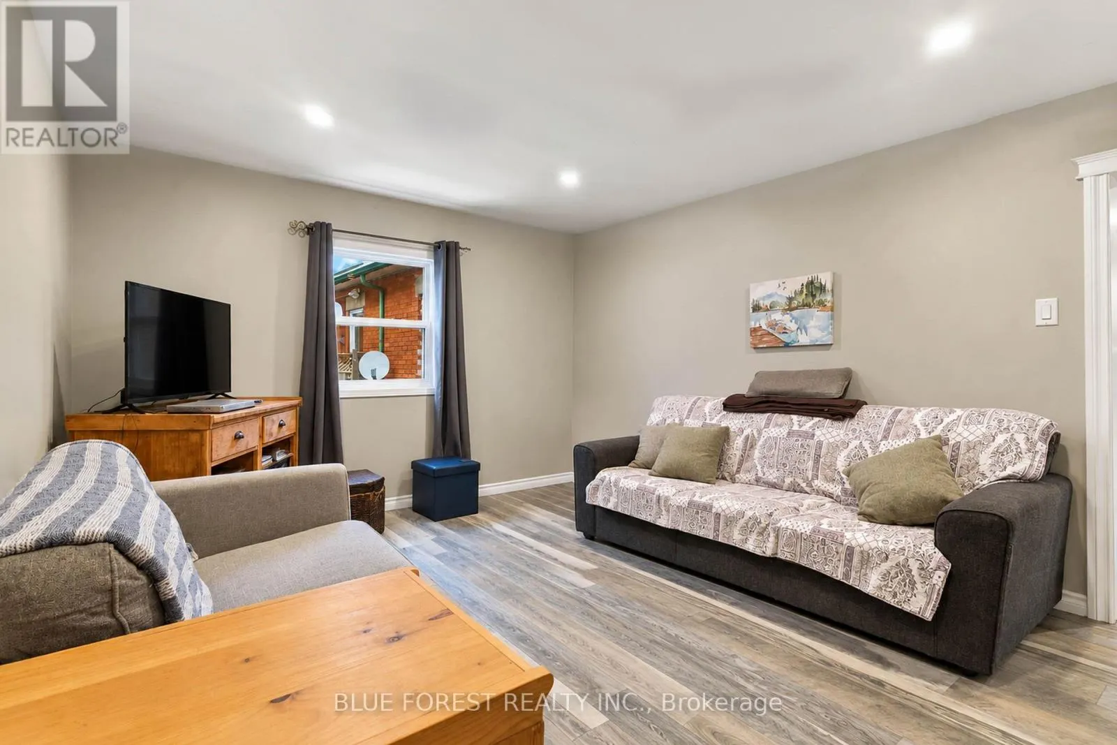 45 TENNYSON STREET S
