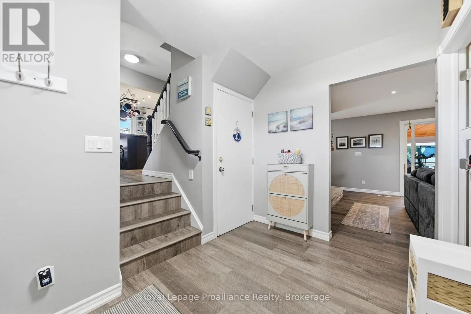 1698 FOXBORO-STIRLING ROAD