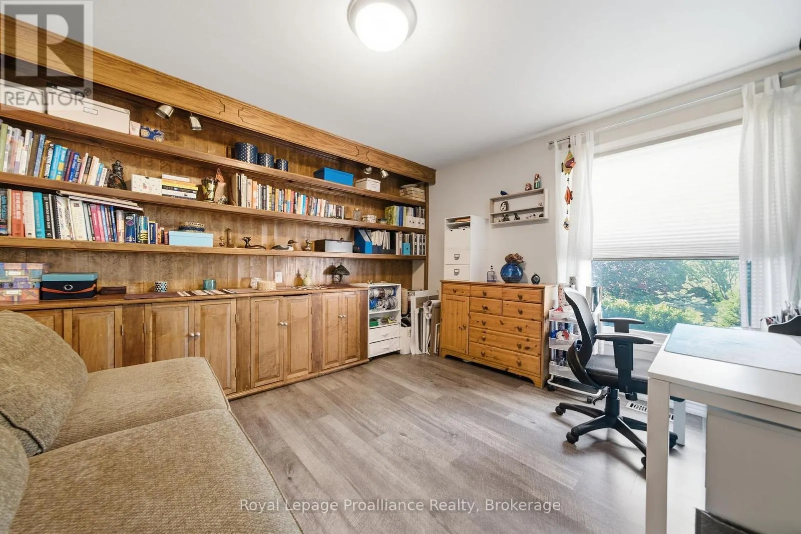 1698 FOXBORO-STIRLING ROAD