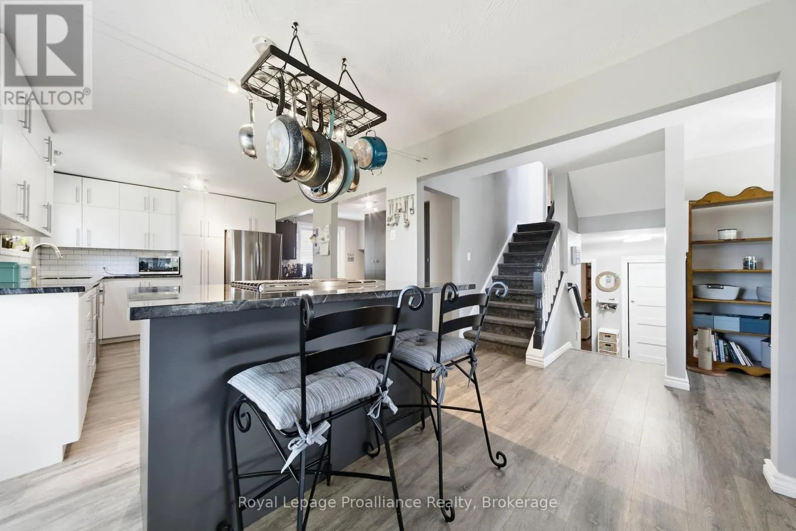 1698 FOXBORO-STIRLING ROAD