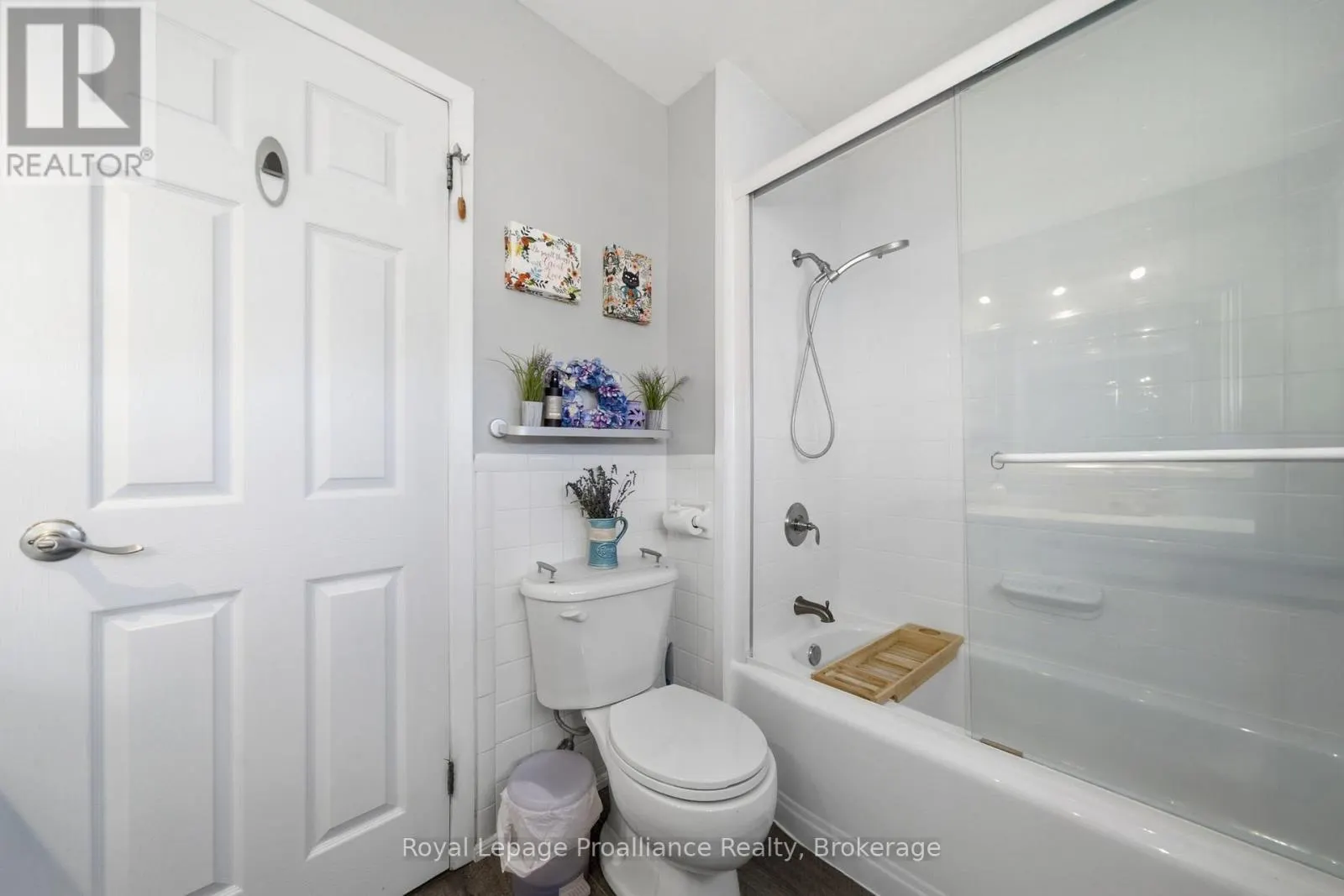 1698 FOXBORO-STIRLING ROAD