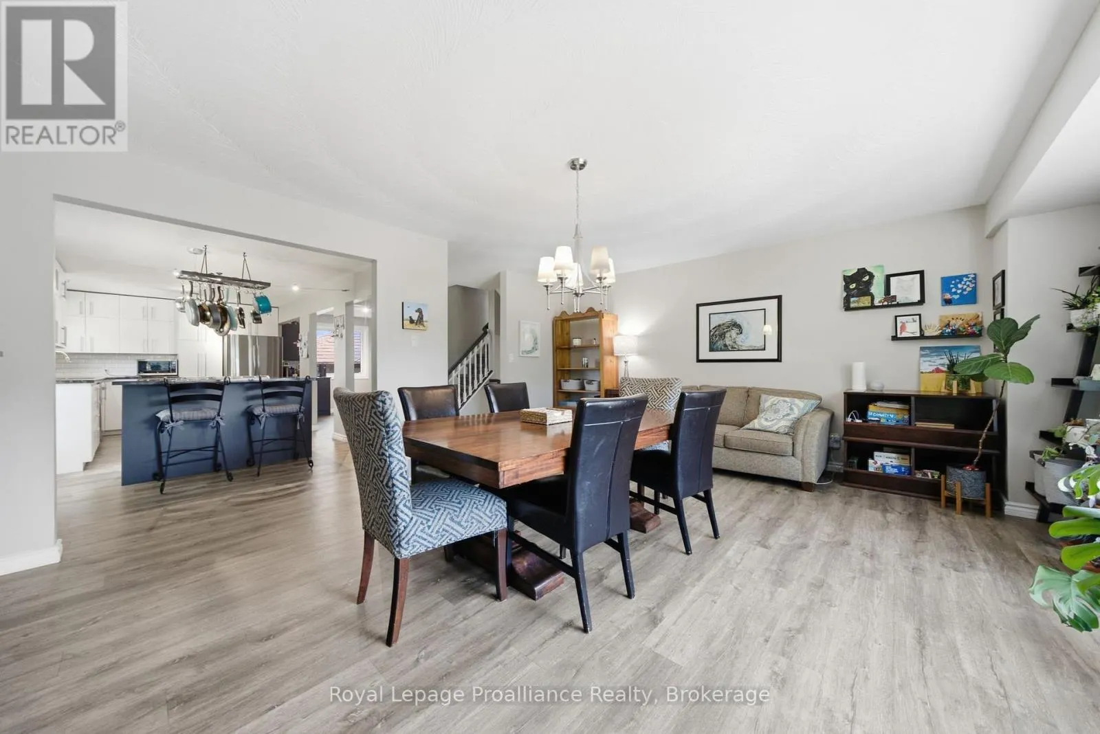 1698 FOXBORO-STIRLING ROAD
