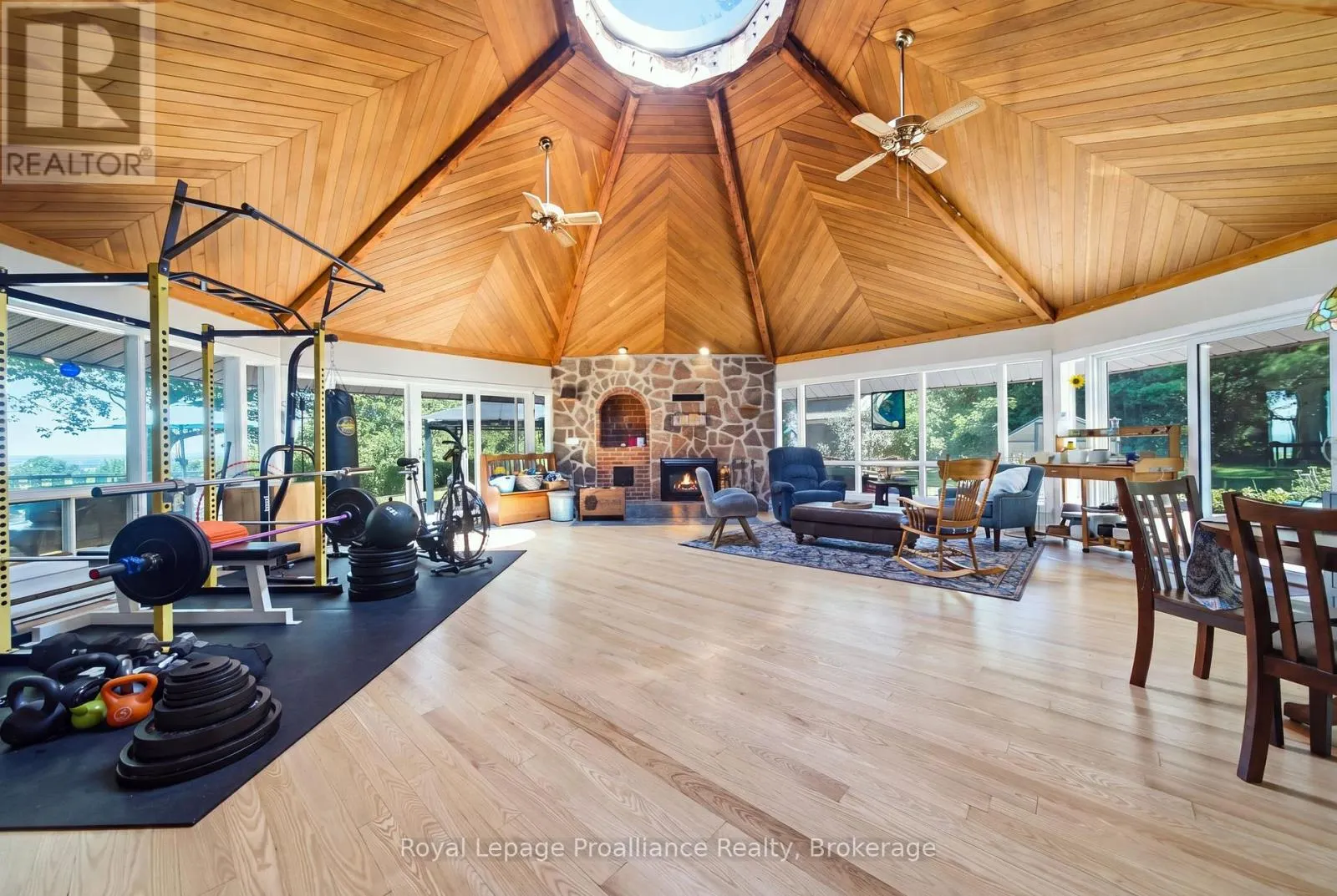 1698 FOXBORO-STIRLING ROAD