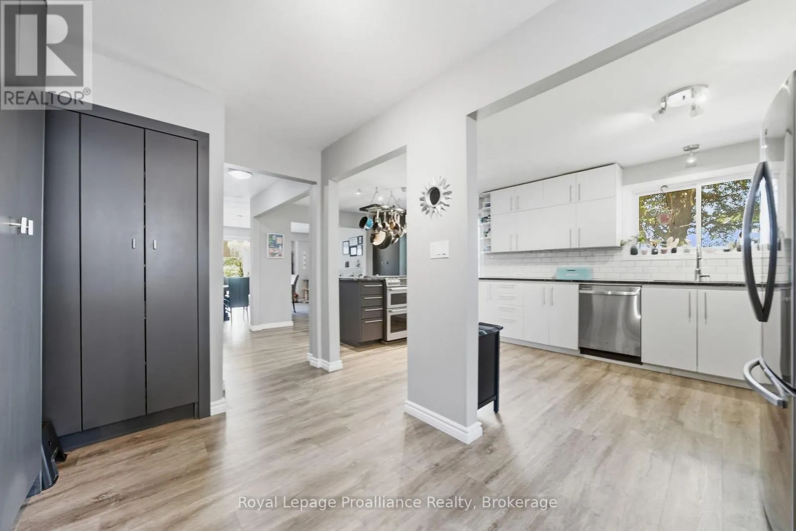 1698 FOXBORO-STIRLING ROAD