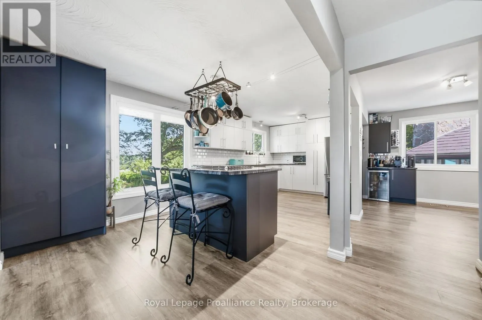 1698 FOXBORO-STIRLING ROAD