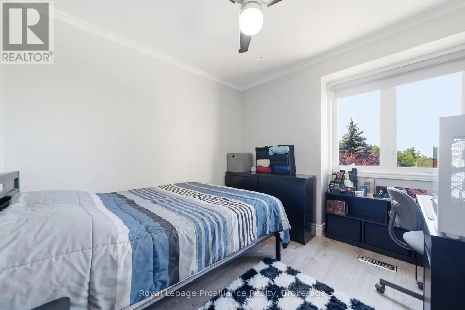 1698 FOXBORO-STIRLING ROAD
