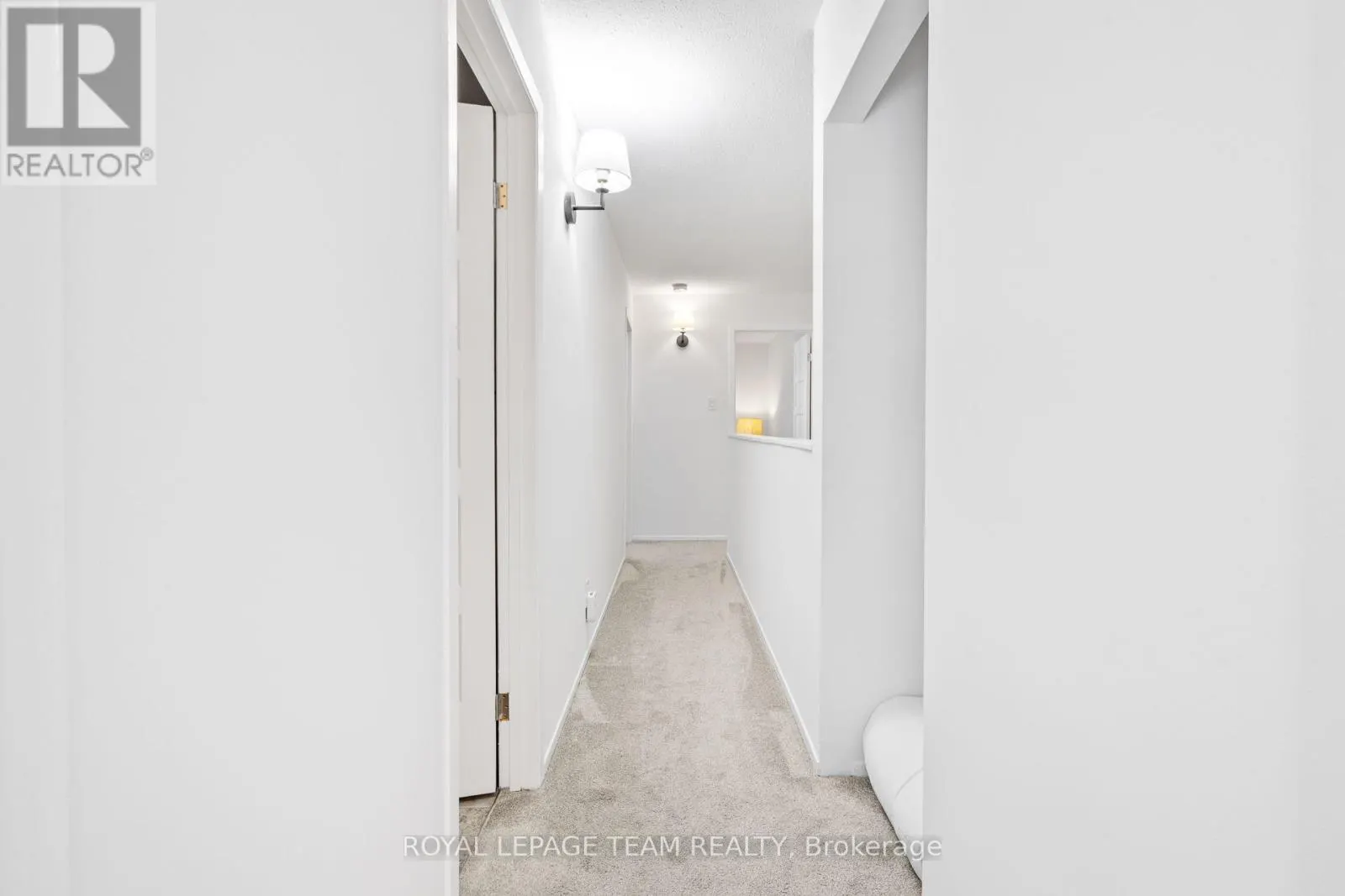 62 - 811 CONNAUGHT AVENUE
