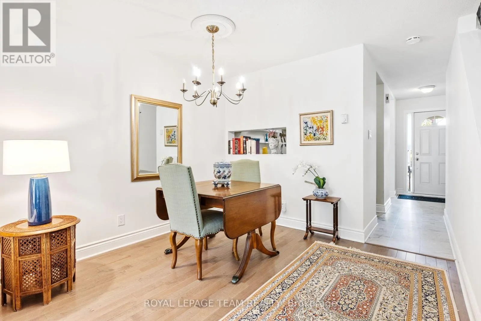 62 - 811 CONNAUGHT AVENUE