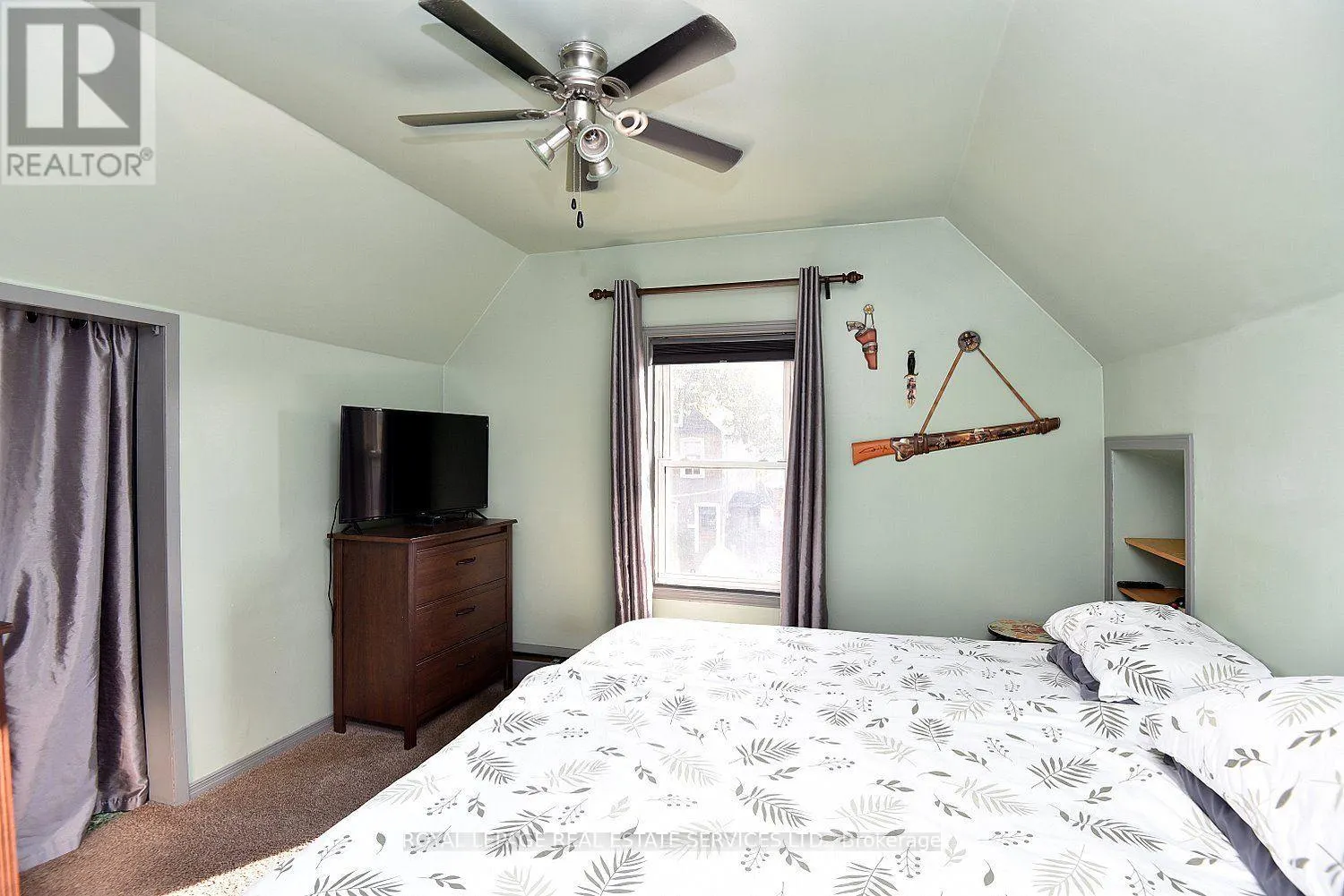 179 KENSINGTON AVENUE N