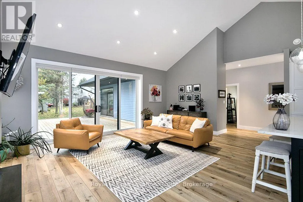 30 GORDON CRESCENT