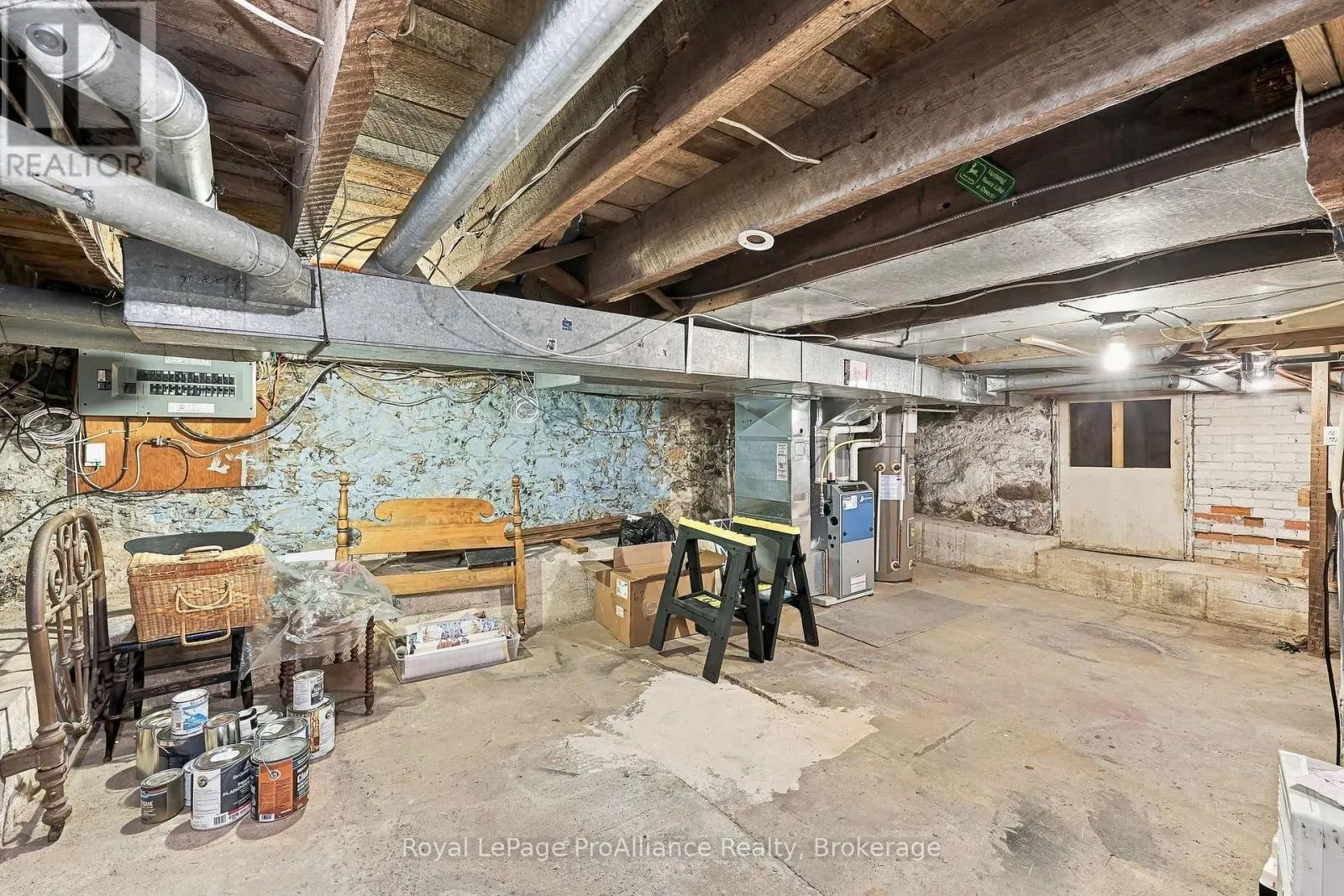 15 BRAMLEY STREET N