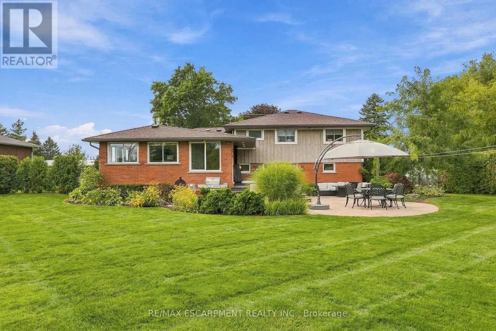 826 MILLGROVE SIDE ROAD