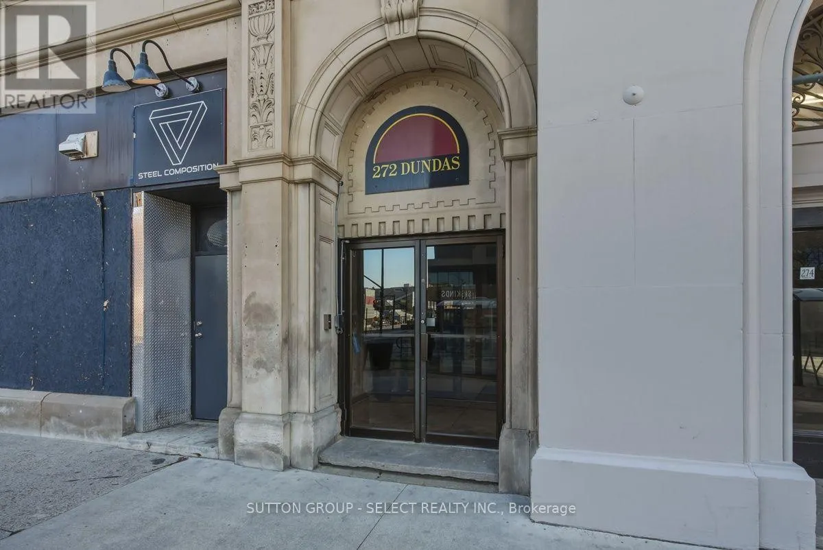 203 - 272 DUNDAS STREET #203