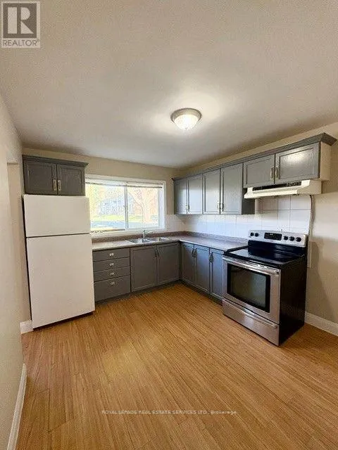 10 MARIE AVENUE
