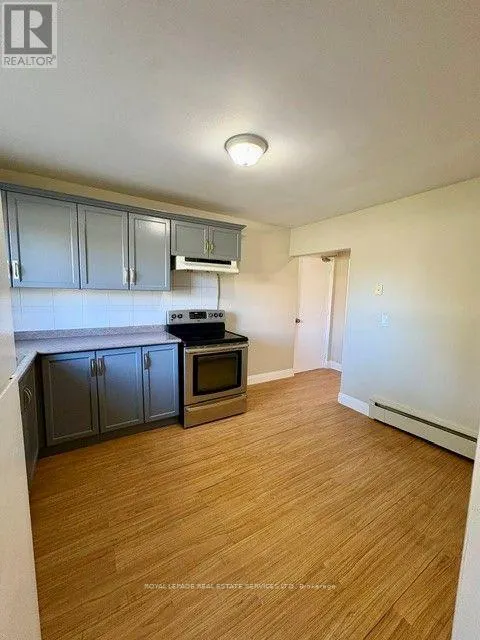 10 MARIE AVENUE