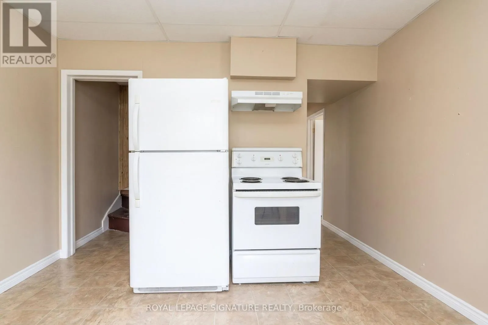 MAIN - 154 HUNTER STREET E