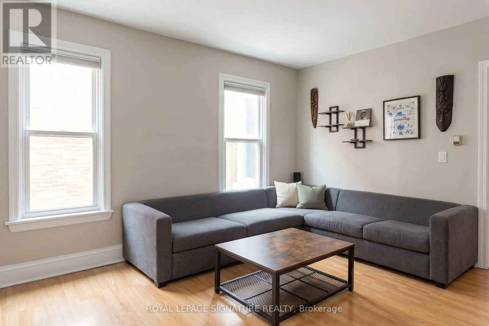 MAIN - 154 HUNTER STREET E