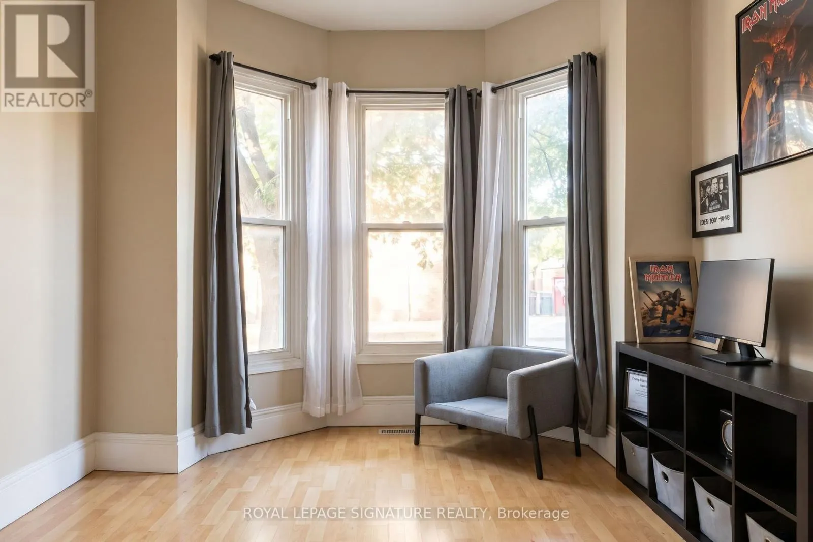 MAIN - 154 HUNTER STREET E