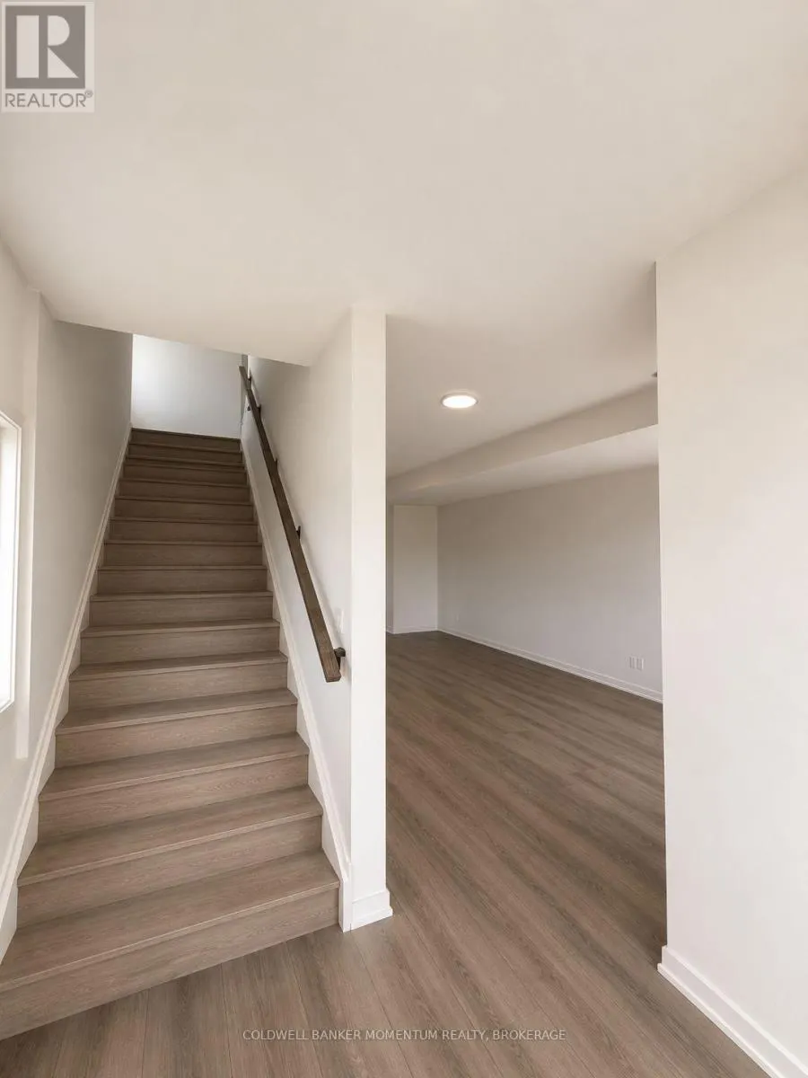 1 - 76 DOROTHY STREET #1