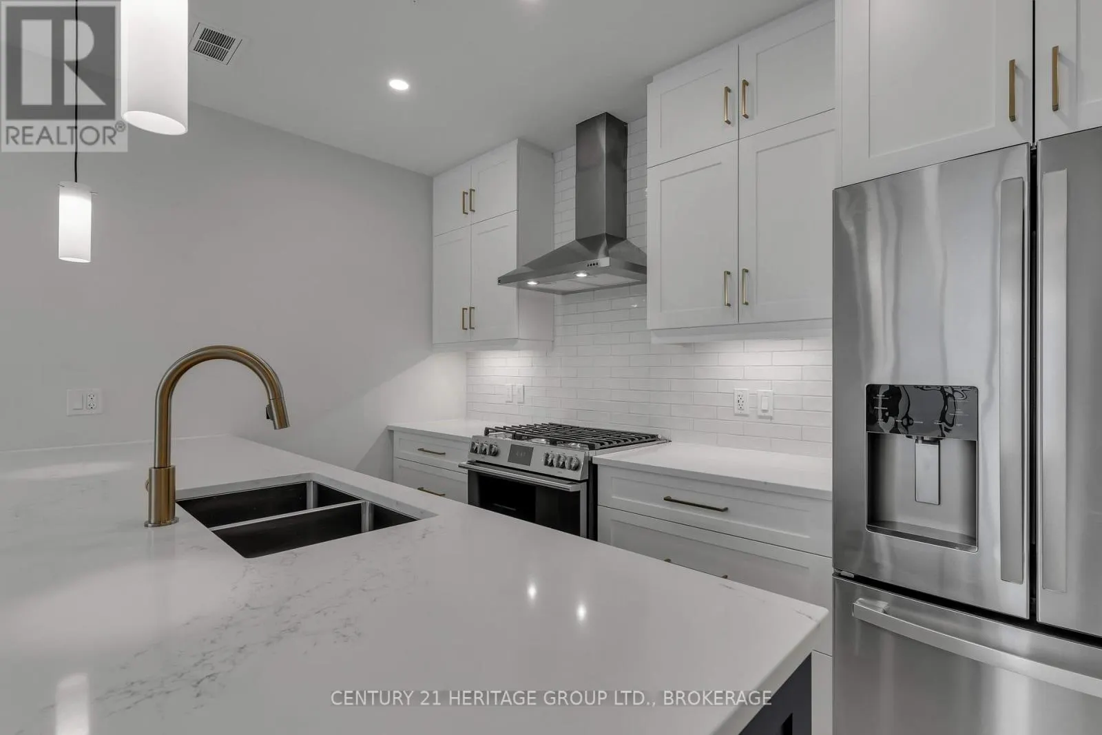 607 - 129 SOUTH STREET #607