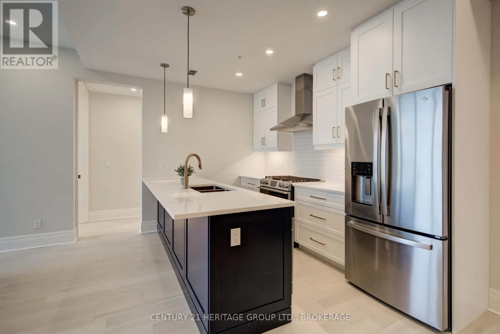607 - 129 SOUTH STREET #607