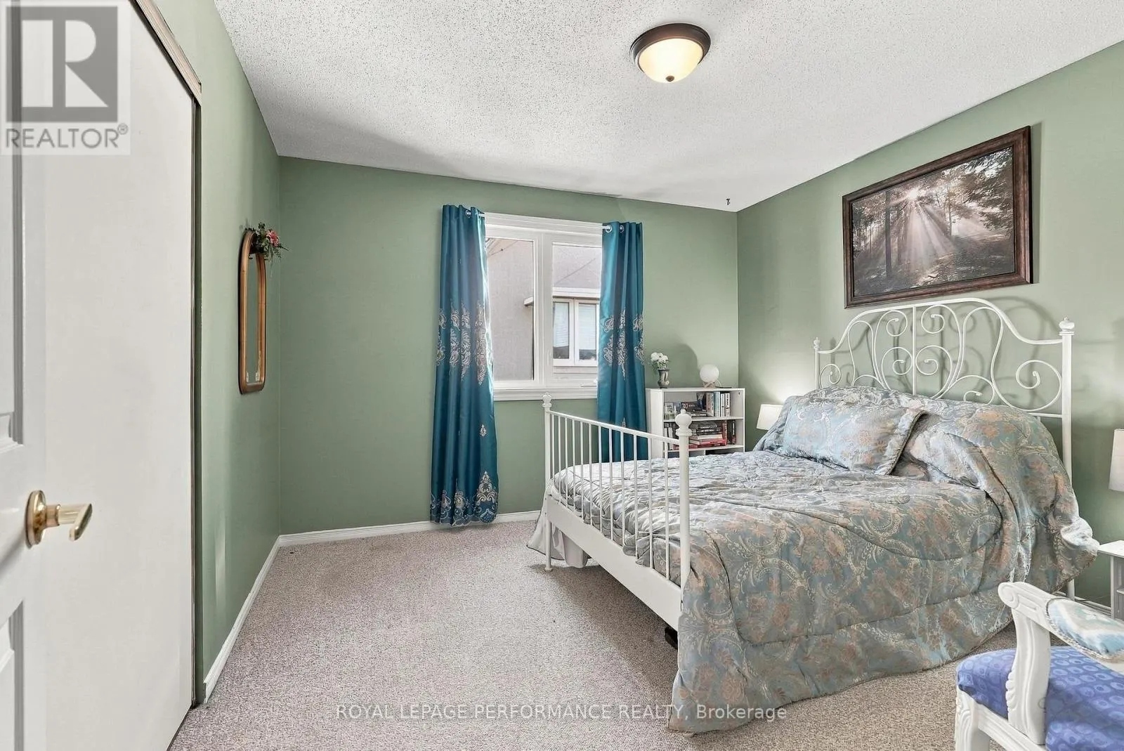 1402 CHEVERNY CRESCENT