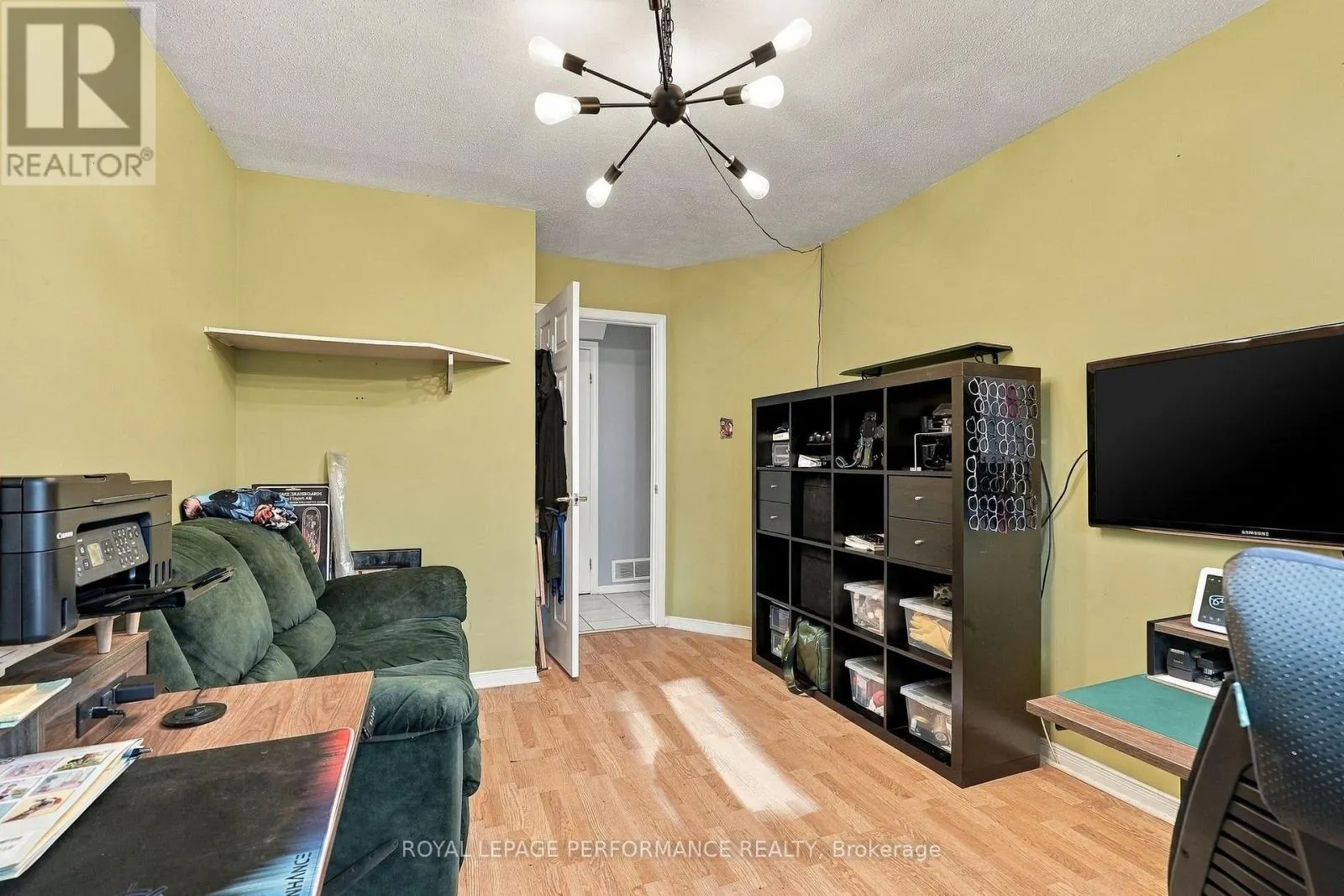 1402 CHEVERNY CRESCENT