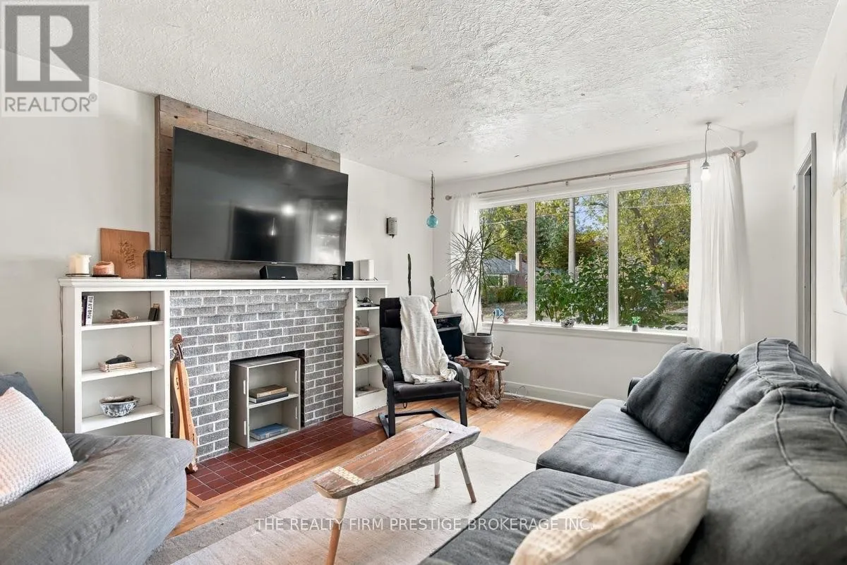 1843 PARK AVENUE