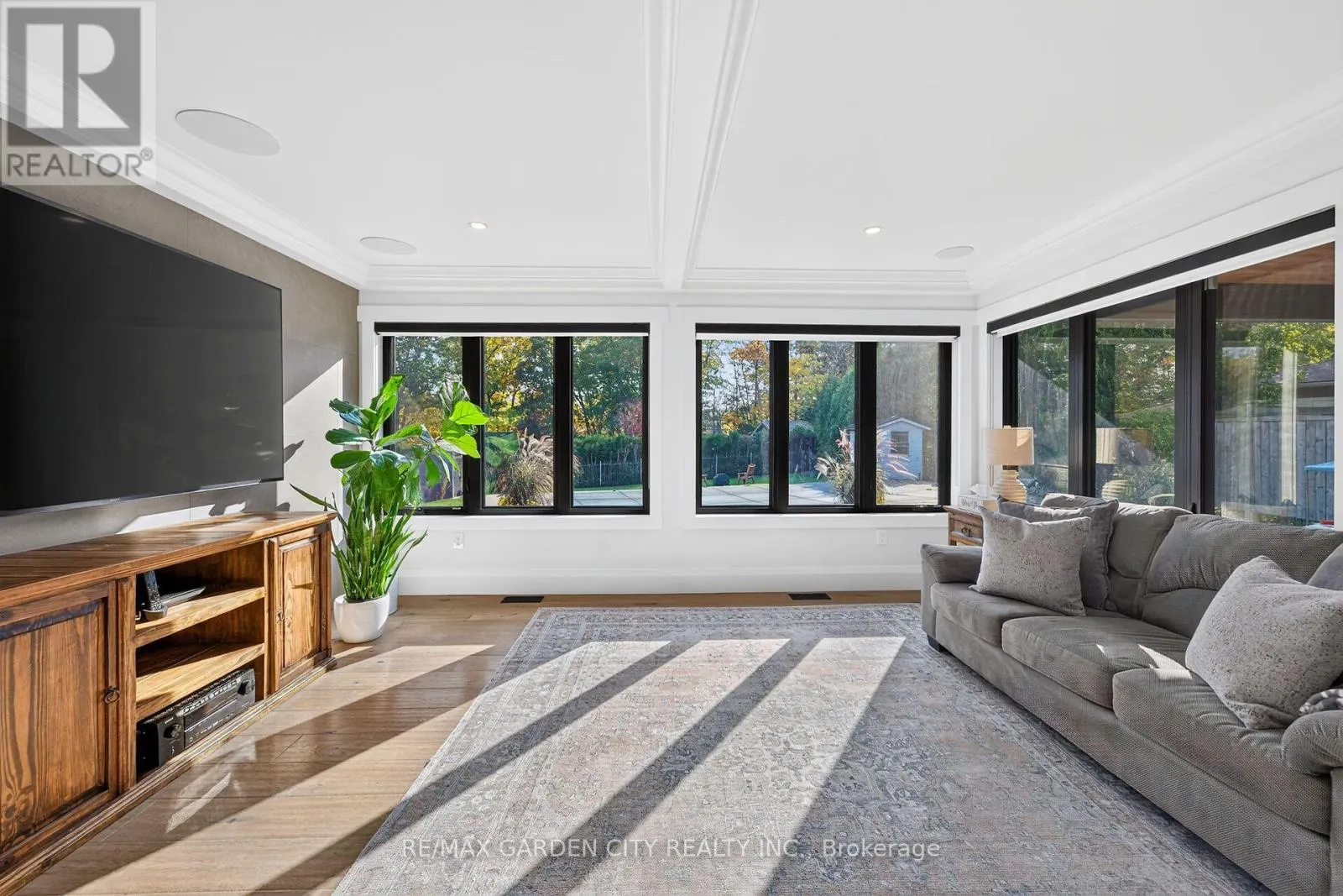 21 PARKWOOD ROAD