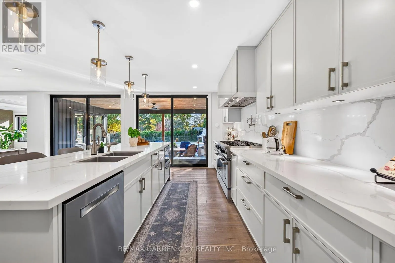 21 PARKWOOD ROAD