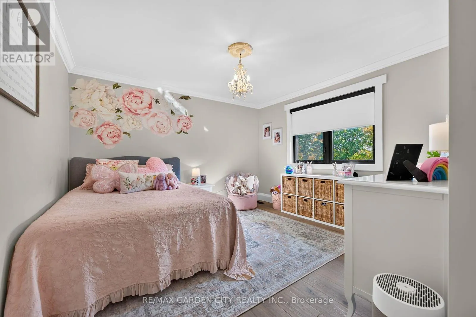 21 PARKWOOD ROAD