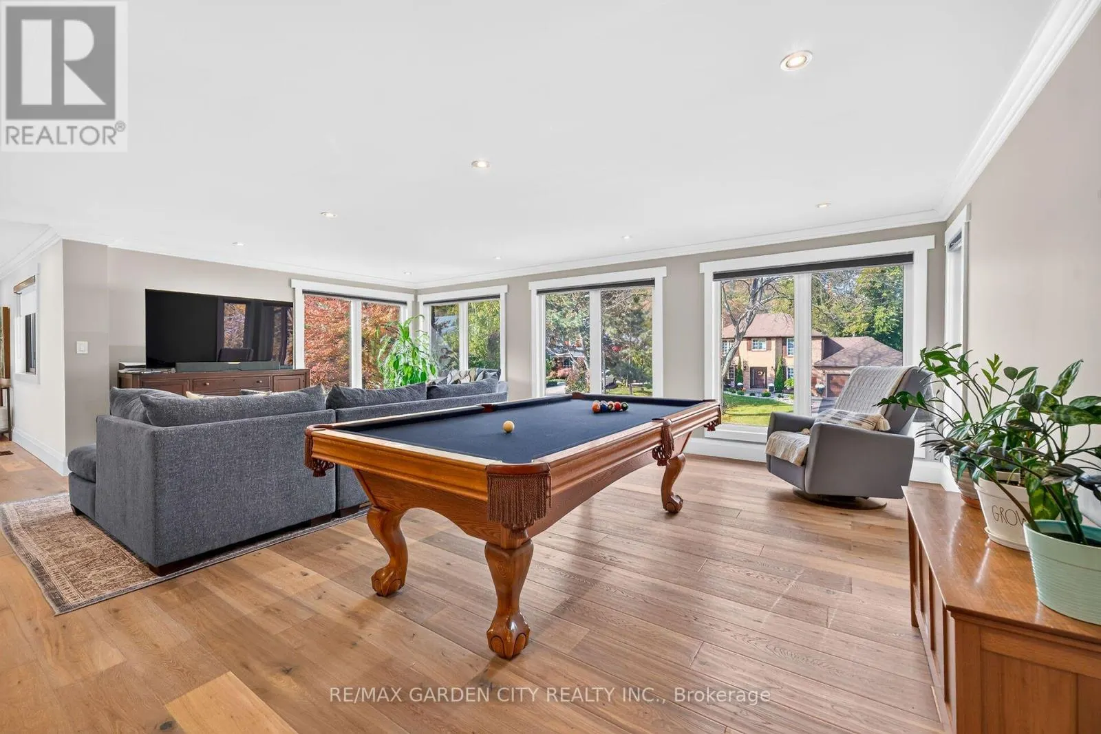 21 PARKWOOD ROAD