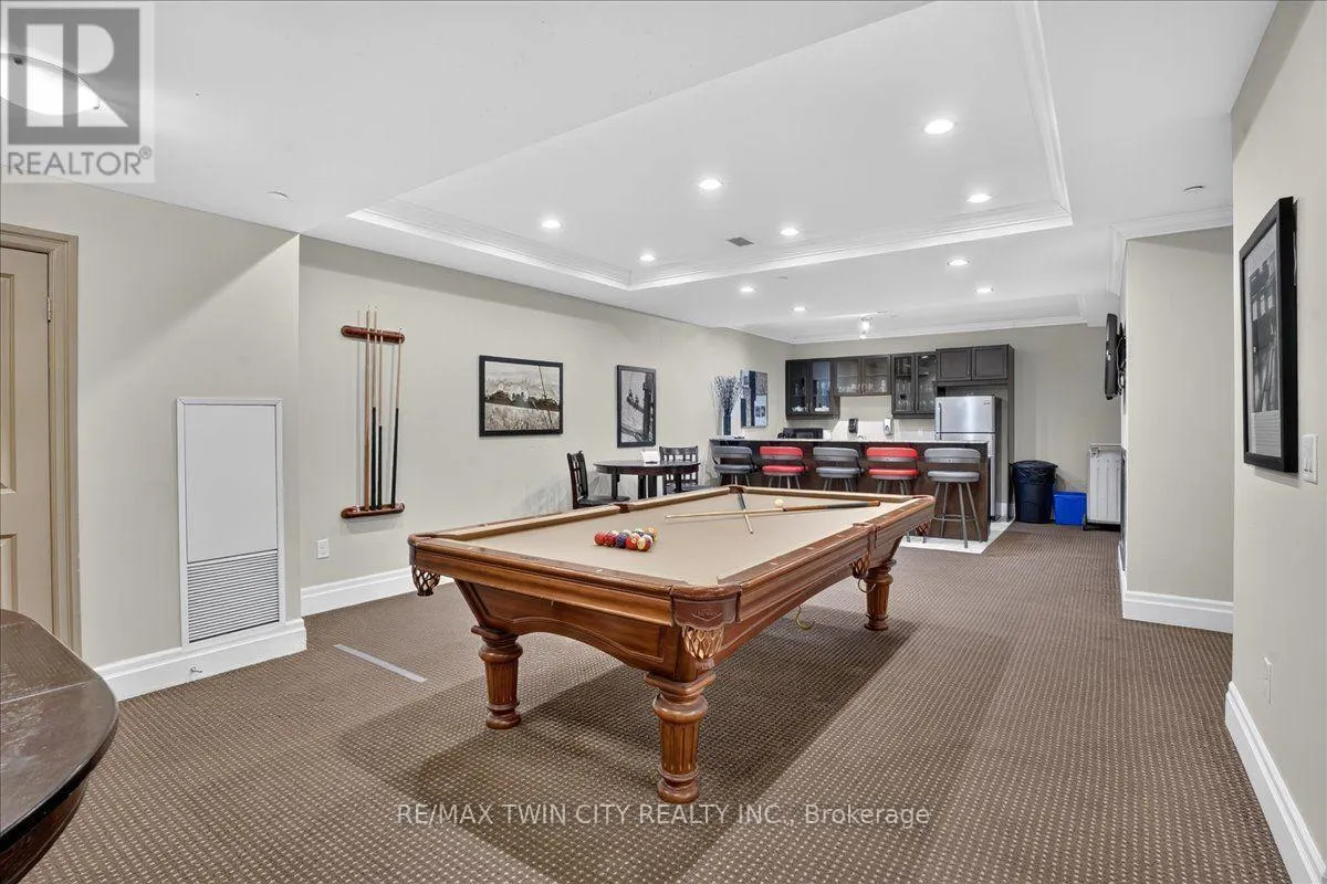 307 - 539 BELMONT AVENUE W
