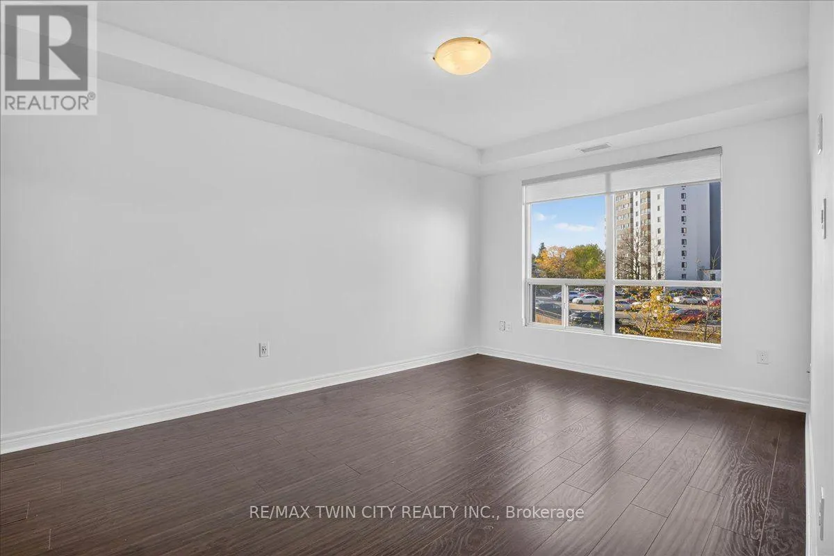 307 - 539 BELMONT AVENUE W
