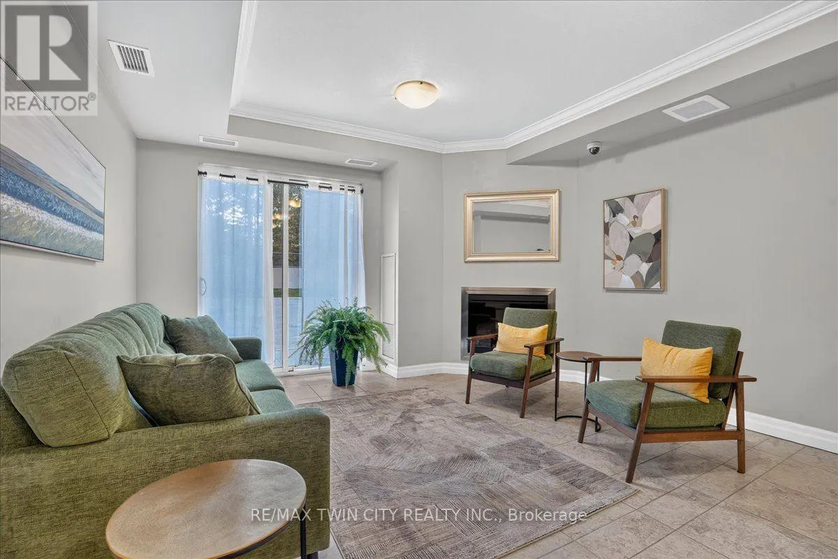 307 - 539 BELMONT AVENUE W