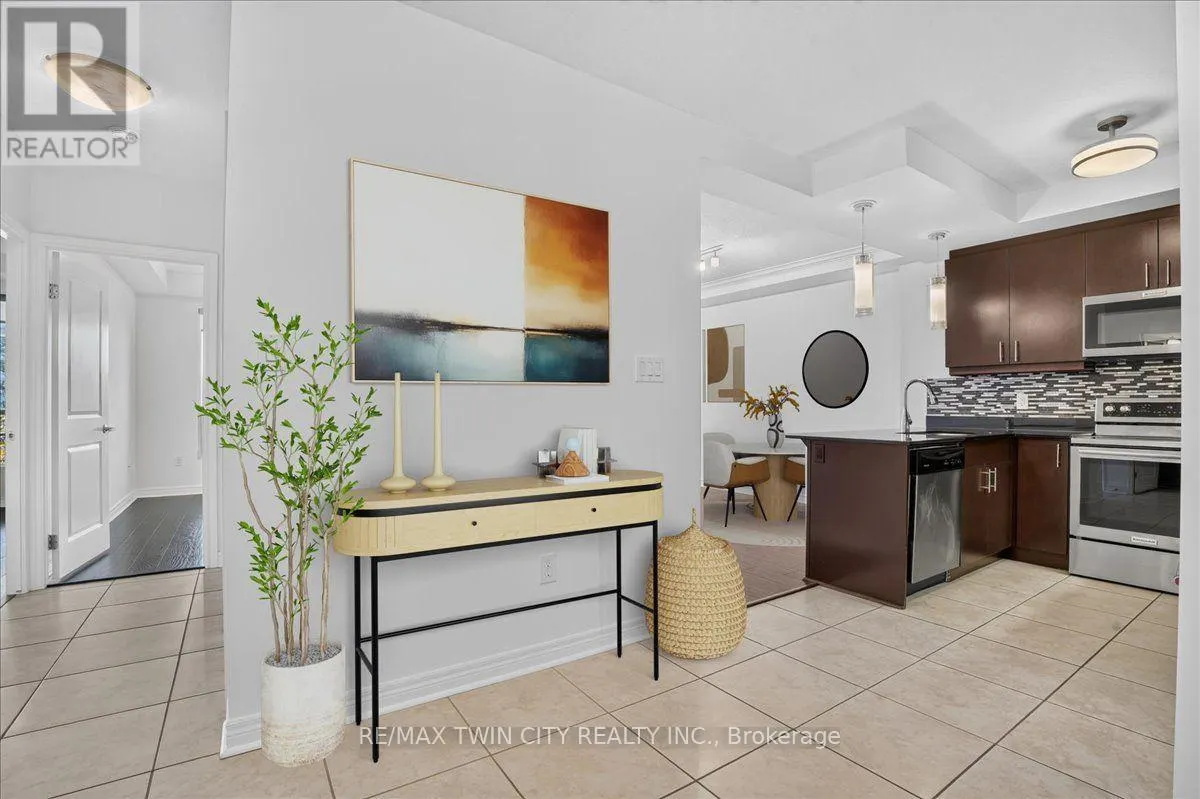 307 - 539 BELMONT AVENUE W
