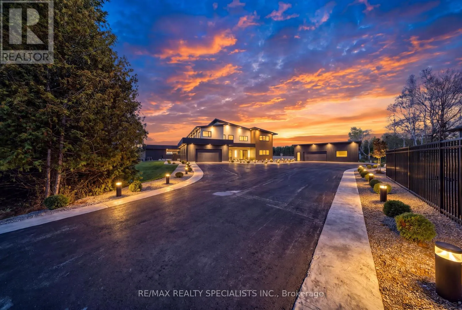 195043 AMARANTH EAST LUTHER TOWNLINE