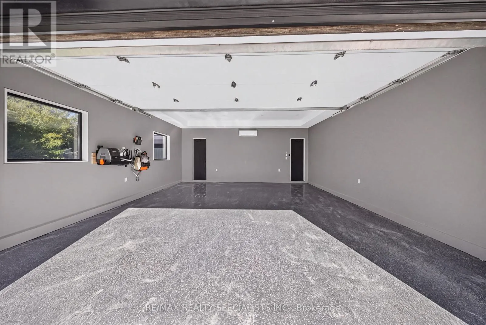 195043 AMARANTH EAST LUTHER TOWNLINE
