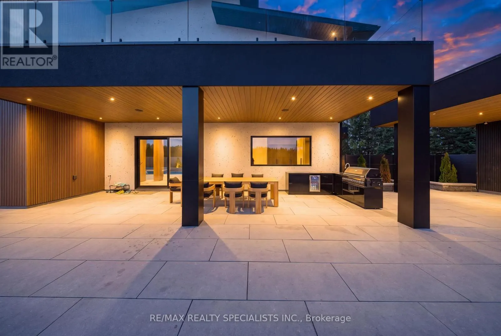 195043 AMARANTH EAST LUTHER TOWNLINE