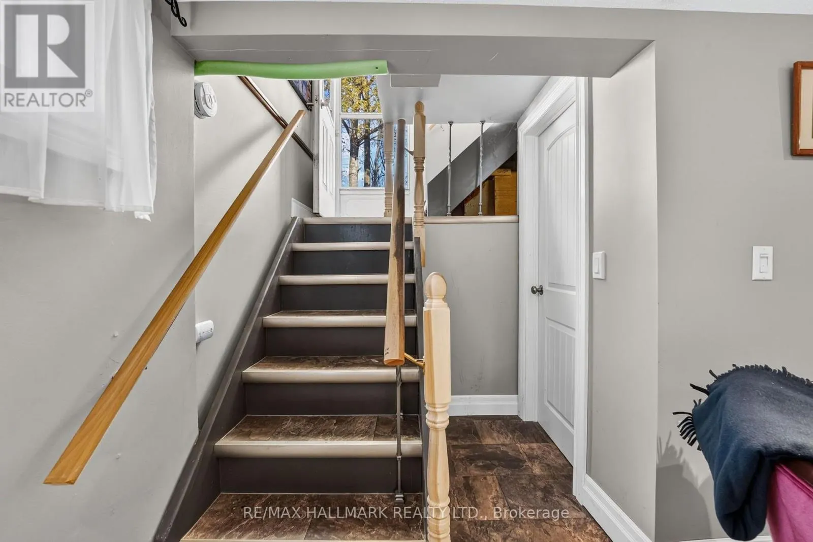 529 ALDER STREET E