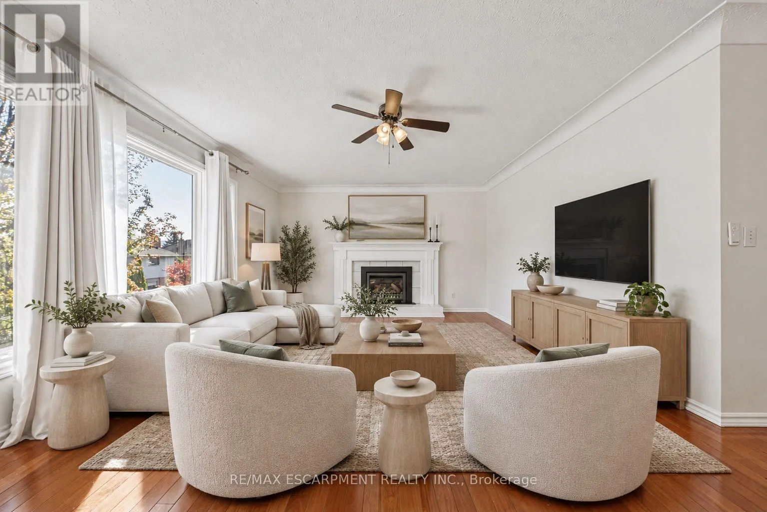 21 MOSS BOULEVARD