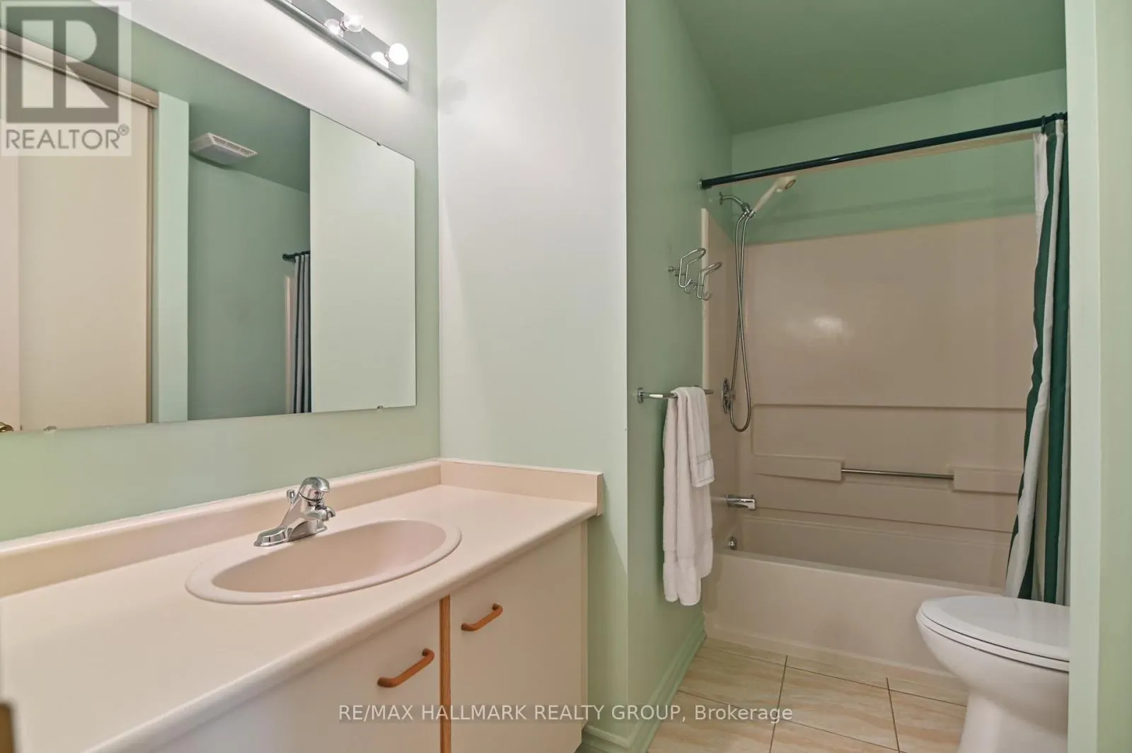 20 - 1794 TURNBERRY ROAD