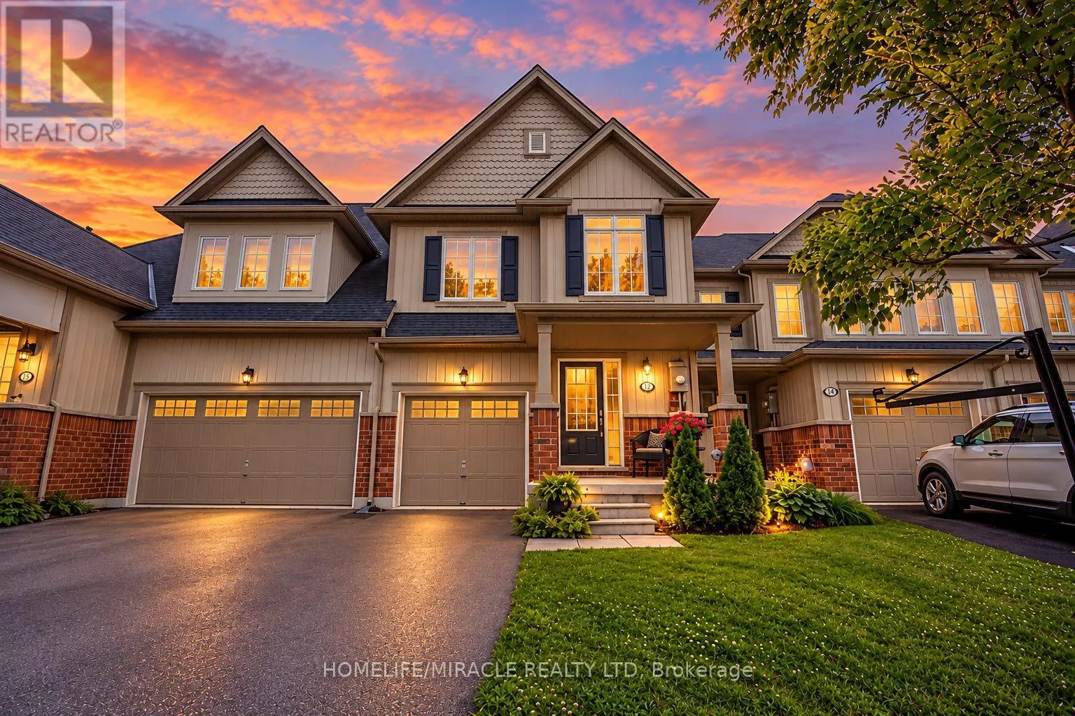12 LYNCH CRESCENT