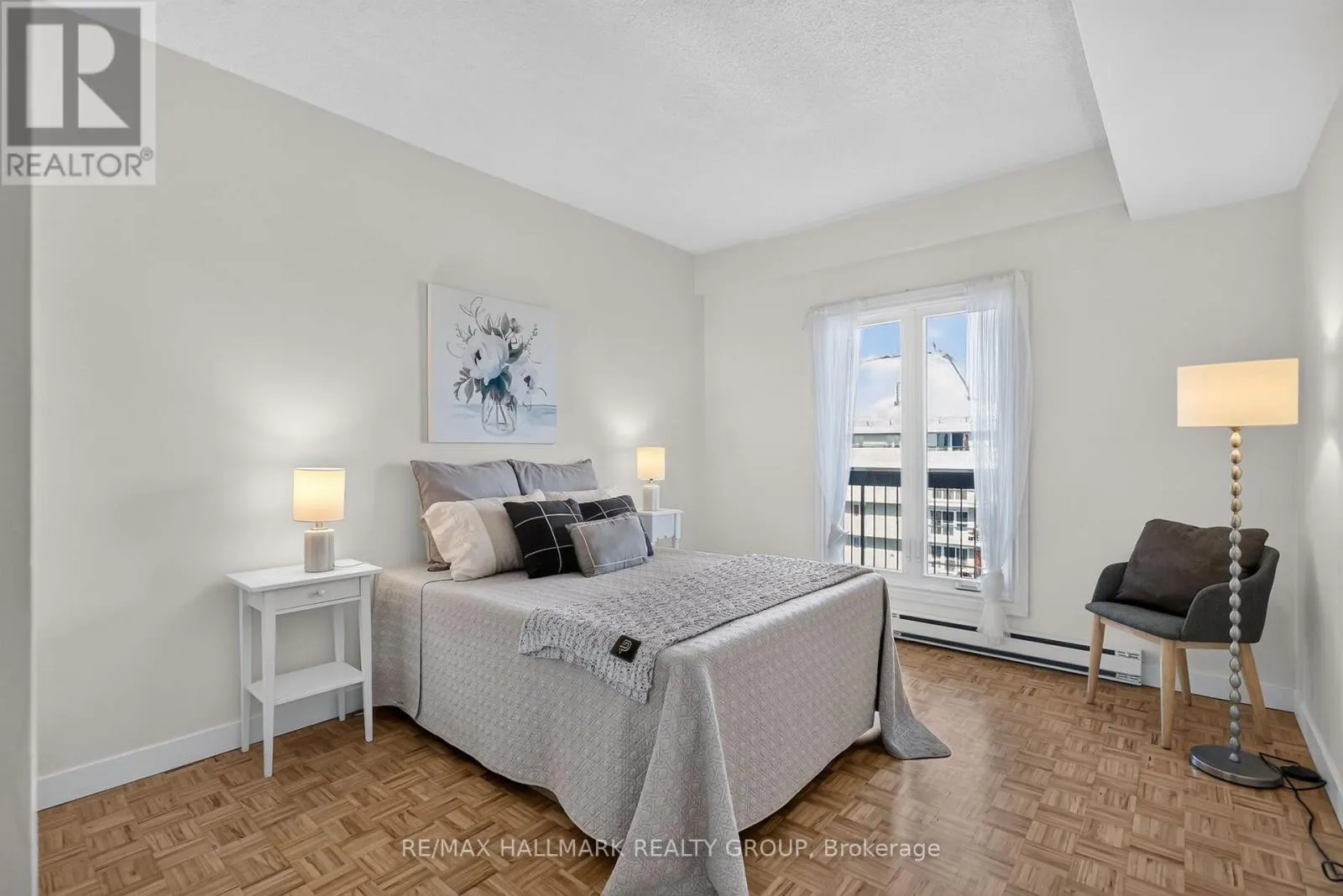 158B MCARTHUR AVENUE