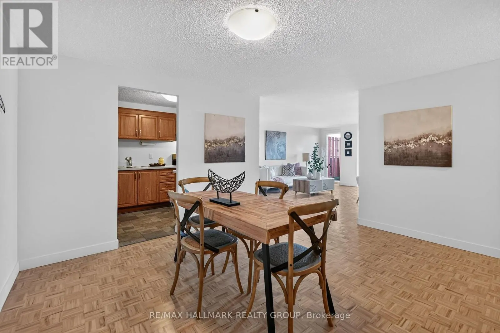 158B MCARTHUR AVENUE